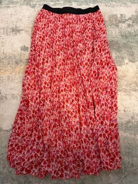 Pleated Floral Maxi Skirt in Red and Pink